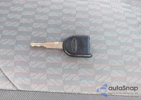 2001 Mazda B3000 Ds/Se from USA, damaged, VIN 4F4YR12U91TM24251